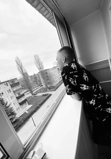 Кирилл из Грязей, мне 22, познакомлюсь для постоянных отношений