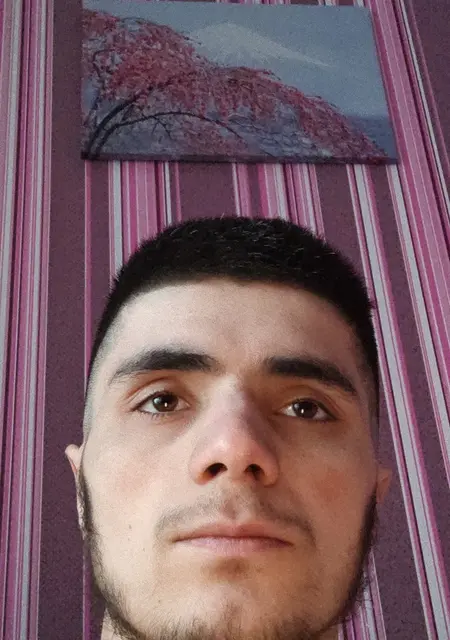 Я Сома, 21, знакомлюсь без обязательств в Костроме