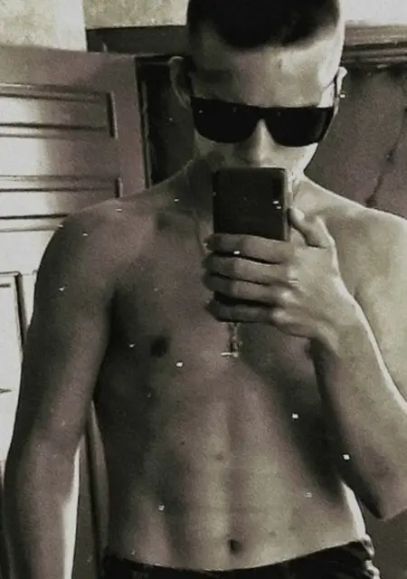 Никита из Зимы, ищу на сайте знакомства на одну ночь