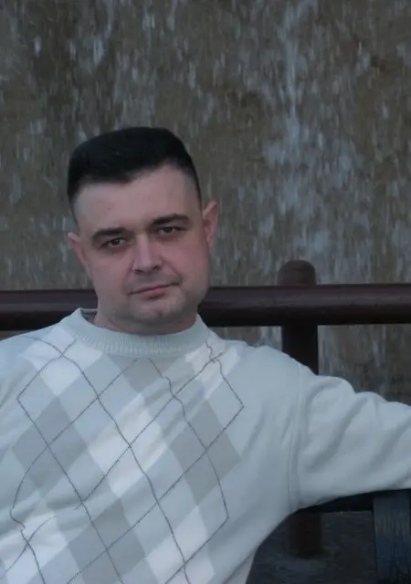 Александр из Балакова, ищу на сайте знакомства на одну ночь