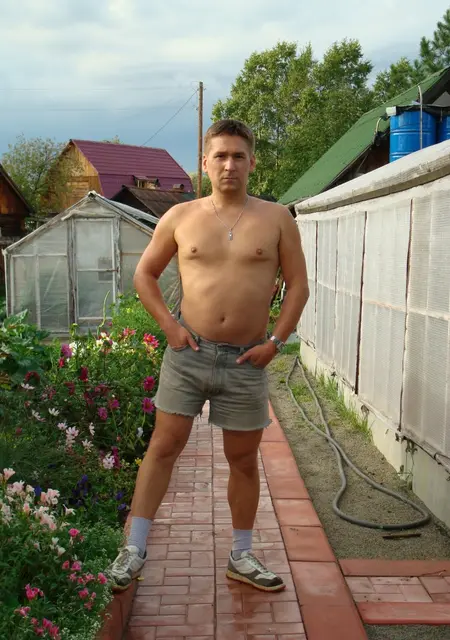 Юрий из Екатеринбурга, ищу на сайте знакомства на одну ночь