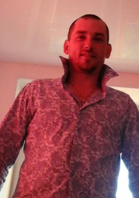 Александр из Северска, ищу на сайте знакомства на одну ночь