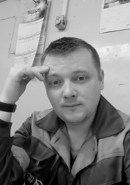 Я Николай, 33, знакомлюсь для вирта в Казани