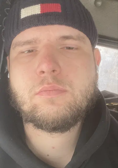 Я Данил, 23, знакомлюсь без обязательств в Москве