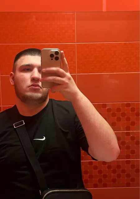 Я Matvey, 20, знакомлюсь без обязательств в Ярославле