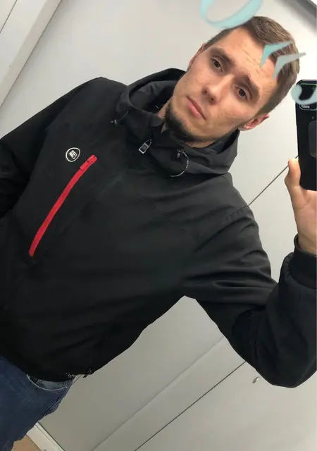 Я Илья, 29, знакомлюсь на одну ночь в Тюмени