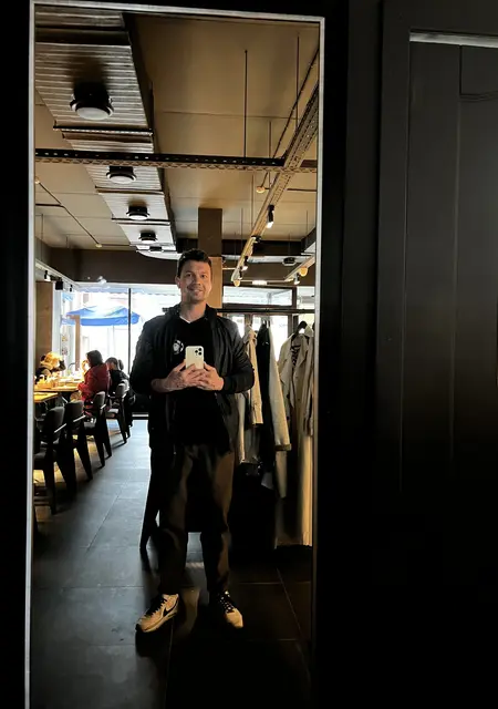 Я Дмитрий, 39, из Архангельска, ищу знакомства без обязательств