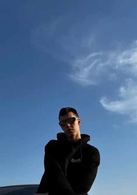 Stefan из Кирова, ищу на сайте знакомства на одну ночь