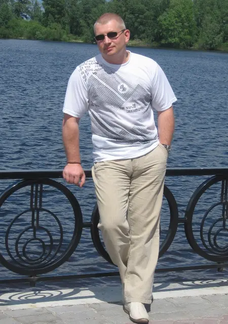 Андрей из Кишинёва, мне 58, познакомлюсь для приятного времяпровождения