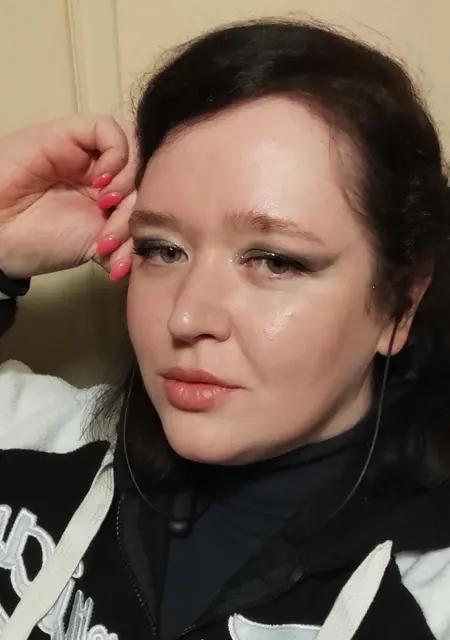 Натали из Мытищ, ищу на сайте общение