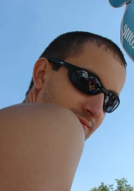 Dimitri из Сальска, ищу на сайте знакомства на одну ночь