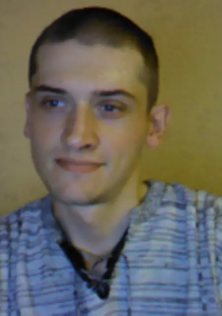 Максим из Шахт, мне 38, познакомлюсь на одну ночь