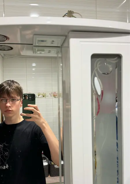 Артур из Бердска, ищу на сайте знакомства на одну ночь