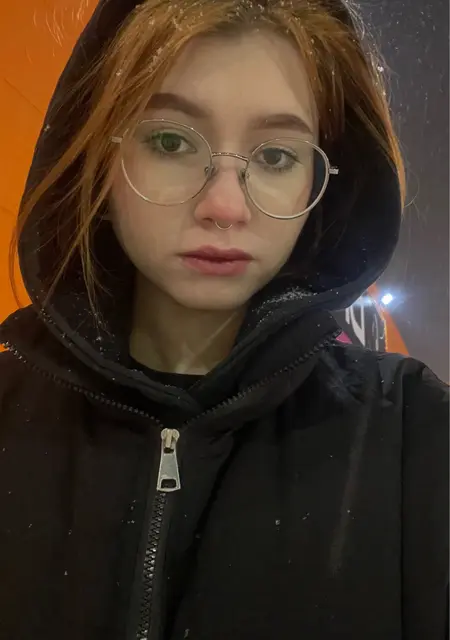 Елизавета из Омска, ищу на сайте знакомства на одну ночь