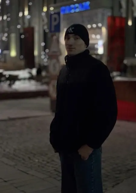 Я Андрей, 22, из Чебаркуля, ищу знакомство для постоянных отношений