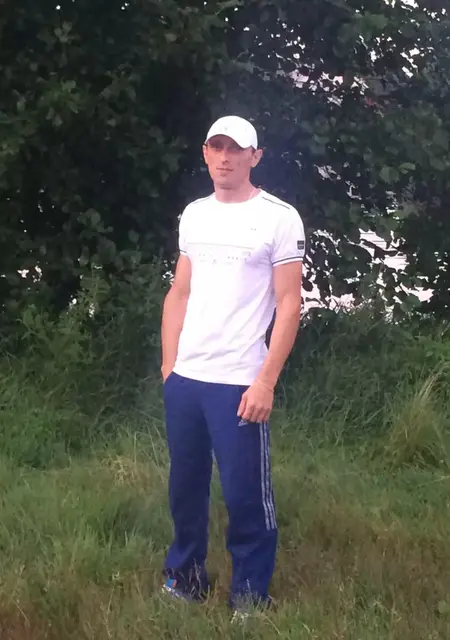 Сергей из Рассказова, мне 42, познакомлюсь для постоянных отношений