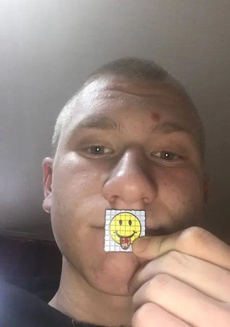 Андрей из Великого Новгорода, мне 21, познакомлюсь без обязательств