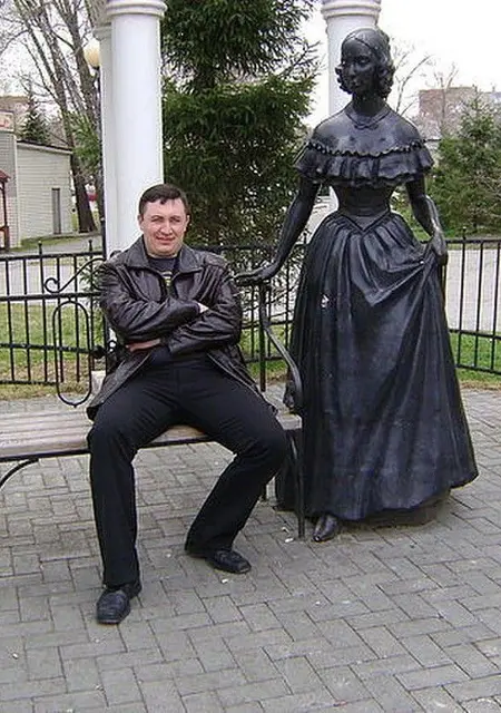 Я Денис, 44, из Усолья-Сибирского, ищу знакомство для постоянных отношений