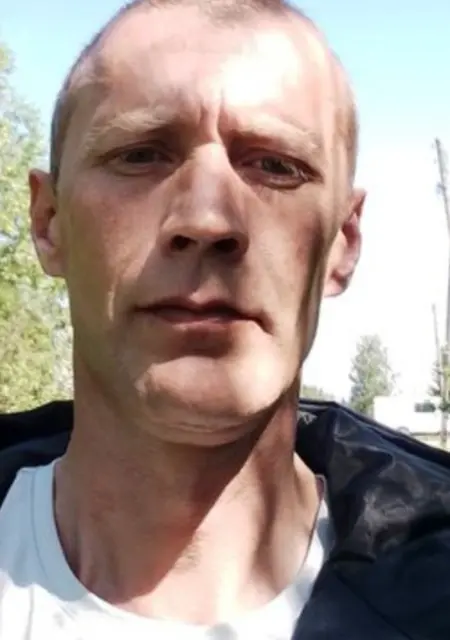Анатолий из Яйвы, мне 45, познакомлюсь на одну ночь