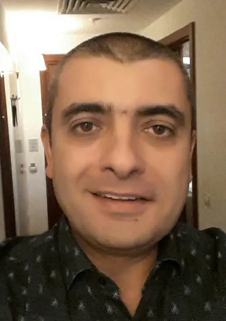 Миша из Астрахани, ищу на сайте знакомства без обязательств