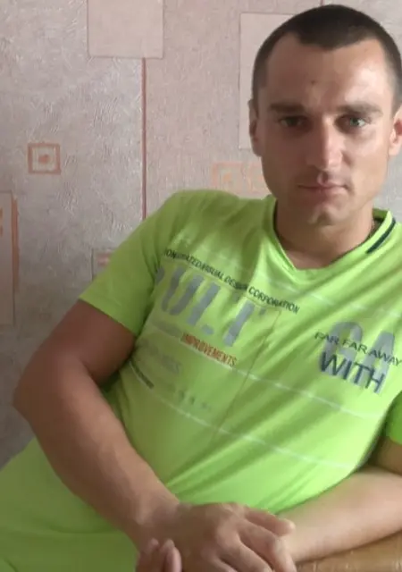 Serega из Майкопа, ищу на сайте знакомства на одну ночь