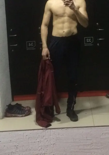 Алибек из Караганды, ищу на сайте приятное времяпровождение