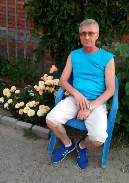 Я Дмитрий, 57, знакомлюсь для общения в Москве