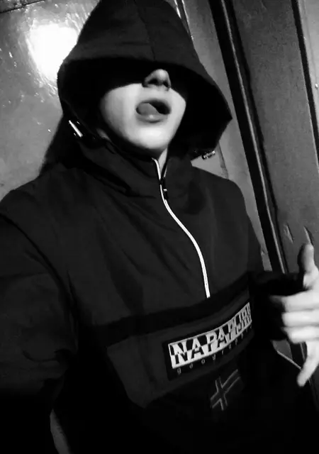 Алексей из Пскова, мне 21, познакомлюсь для общения