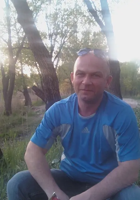 Я Николай, 54 років з Кам'янське, шукаю знайомства без зобов'язань