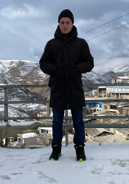 Я Нурик, 18, знакомлюсь для постоянных отношений в Краснодаре