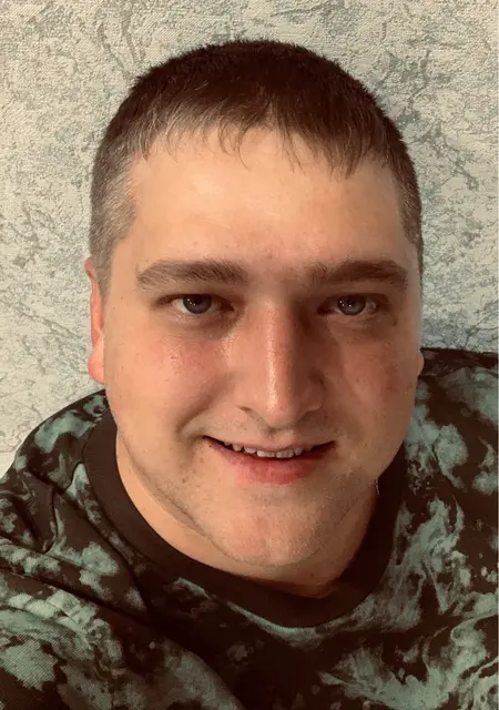Павел из Новосибирска, ищу на сайте открытые отношения