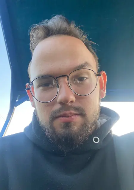 Я Глеб, 23, знакомлюсь на одну ночь в Байкальске