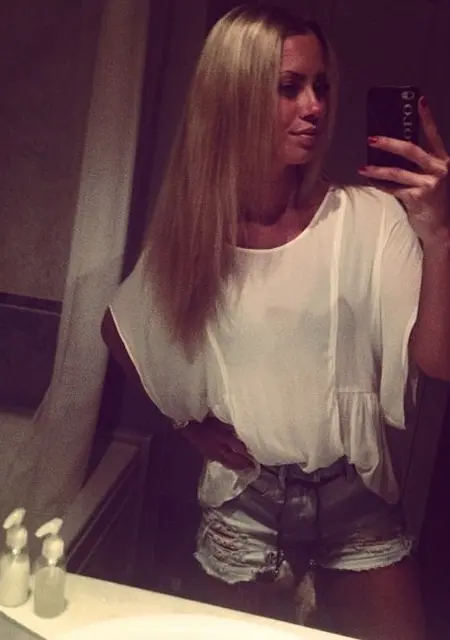 Я Снежанна, 31, знакомлюсь без обязательств в Тюмени