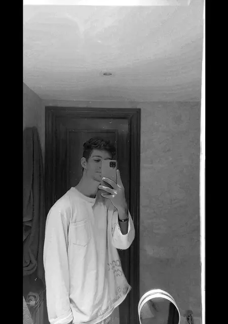 Soy Cheto, 22 años de Navalmoral de la Mata, busco conocer gente para pasatiempo agradable