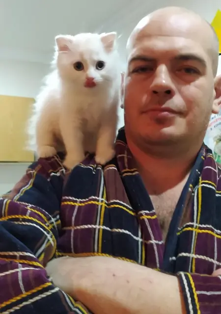 Андрей из Старого Оскола, мне 44, познакомлюсь для дружбы