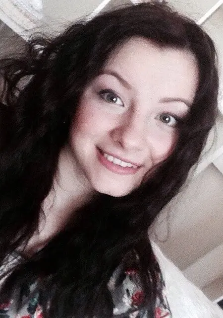 Лера из Костромы, ищу на сайте вирта