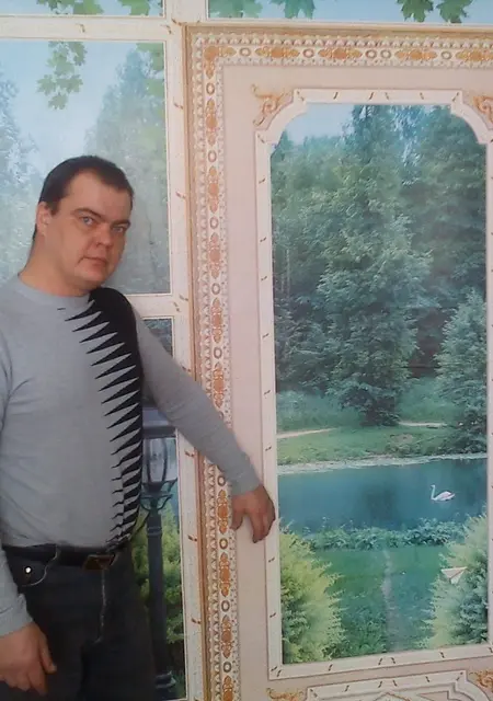 Maks из Артема, мне 44, познакомлюсь на одну ночь