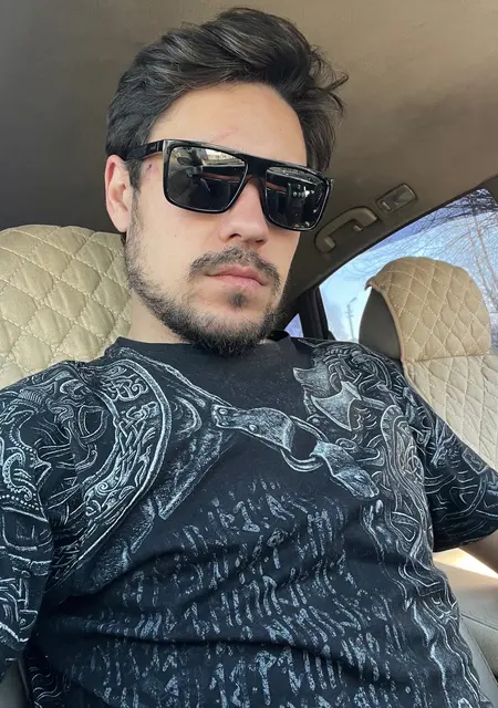 Я Иван, 25, из Камня-на-Оби, ищу знакомство для дружбы