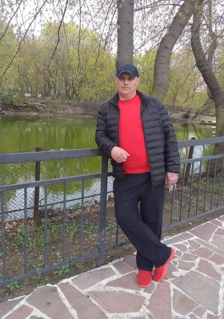 Я Rus, 46, знакомлюсь без обязательств в Пензе