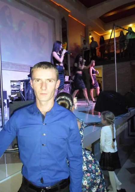 Владимир из Мукачева, ищу на сайте знакомства на одну ночь