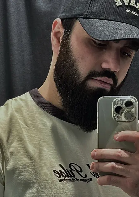 Я Али, 25, из Рыбинска, ищу знакомства без обязательств