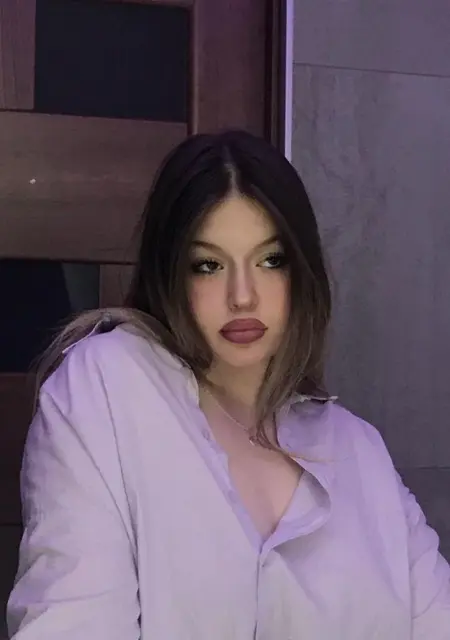 Анна из Каменска-Уральского, мне 24, познакомлюсь для вирта