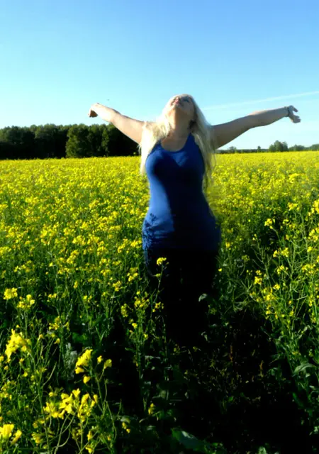 Танечка из Омска, ищу на сайте знакомства на одну ночь