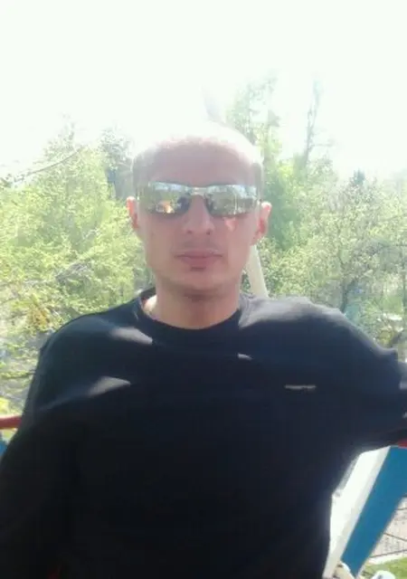 Nik из Новокузнецка, мне 40, познакомлюсь на одну ночь