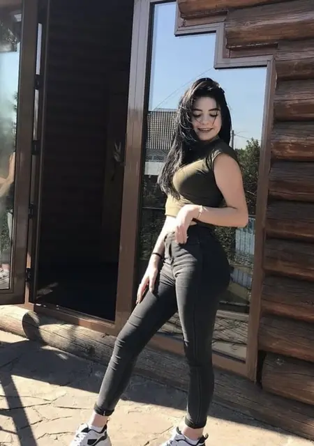 Есения из Караганды, мне 24, познакомлюсь для вирта