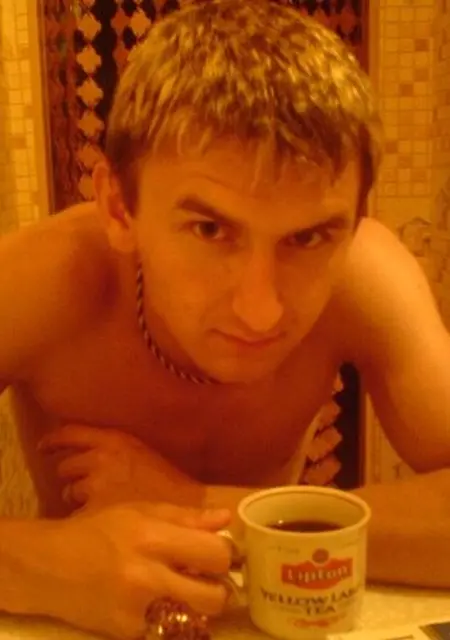 Я Анатолий, 41, знакомлюсь на одну ночь в Малоярославце