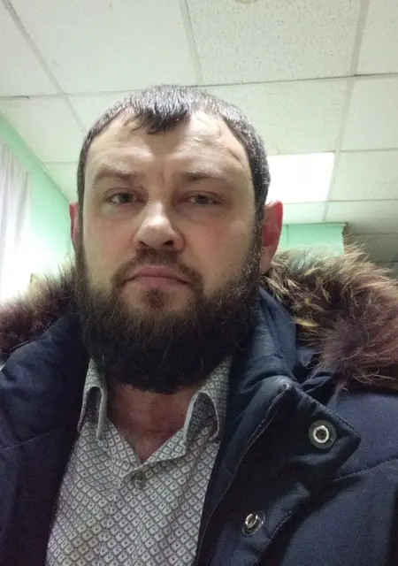 Я Андрей, 36, из Тольятти, ищу знакомство для приятного времяпровождения