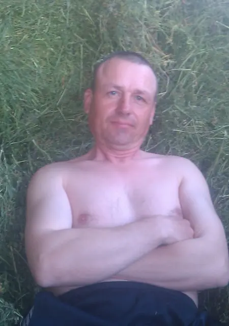 Юрец из Кишинёва, ищу на сайте знакомства на одну ночь