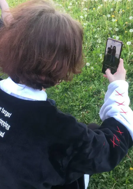 Я Zxcursed, 20, знакомлюсь на одну ночь в Петрозаводске