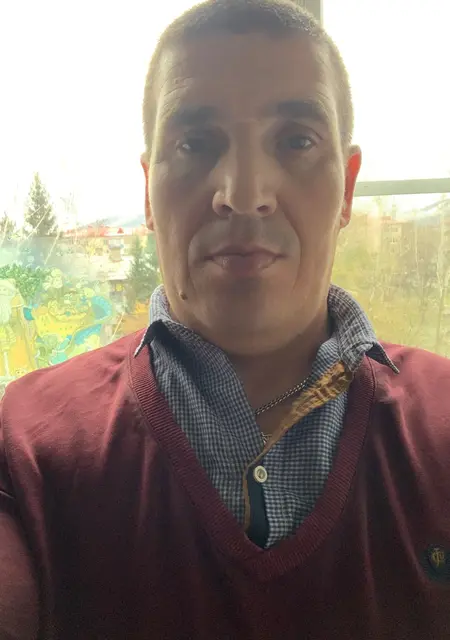 Денис из Мысков, ищу на сайте знакомства на одну ночь